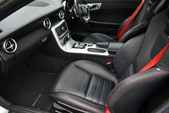 2025 Mercedes-benz Slc