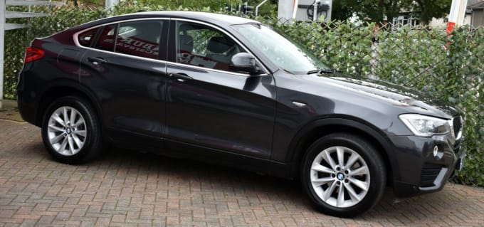2025 BMW X4