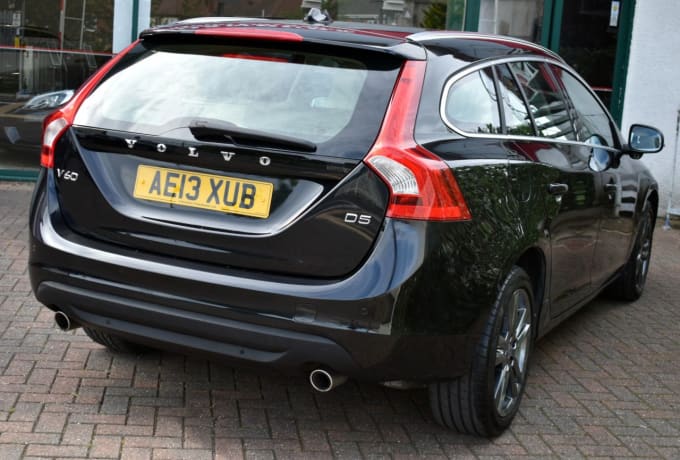 2025 Volvo V60
