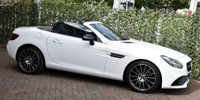 2025 Mercedes-benz Slc