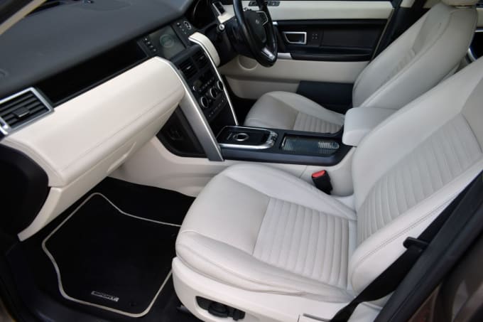 2025 Land Rover Discovery Sport