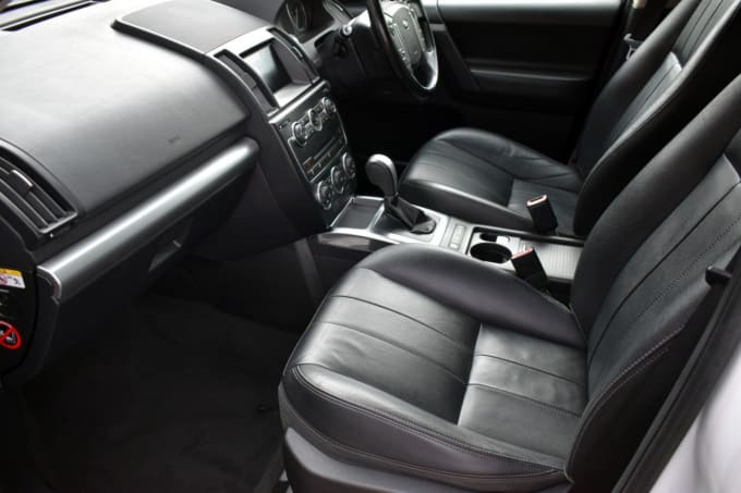 2025 Land Rover Freelander 2