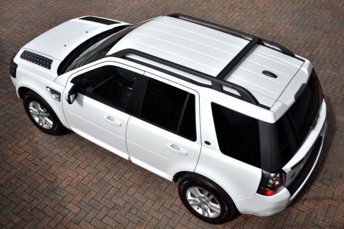 2025 Land Rover Freelander 2