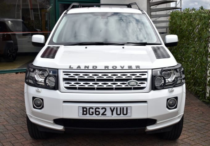 2025 Land Rover Freelander 2