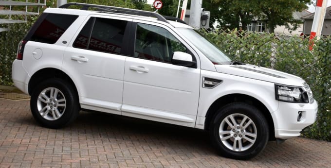 2025 Land Rover Freelander 2