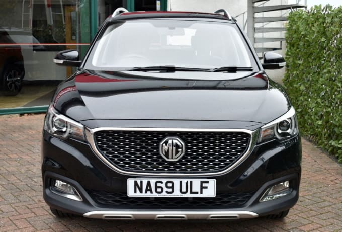 2025 Mg Mg Zs