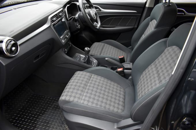 2025 Mg Mg Zs
