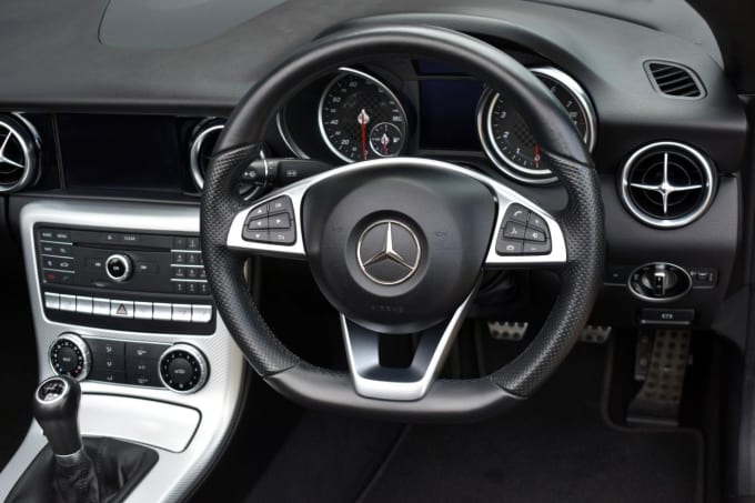 2025 Mercedes-benz Slc