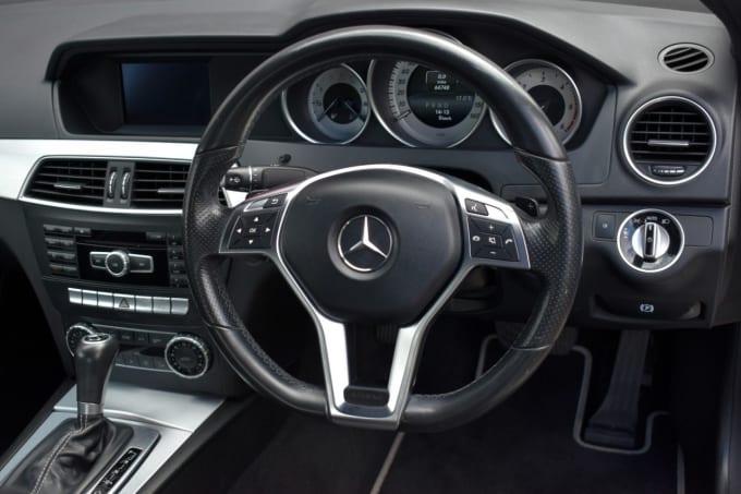 2025 Mercedes-benz C-class