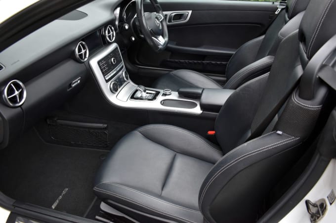 2025 Mercedes-benz Slc