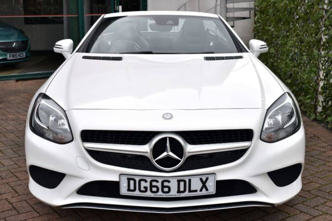 2025 Mercedes-benz Slc