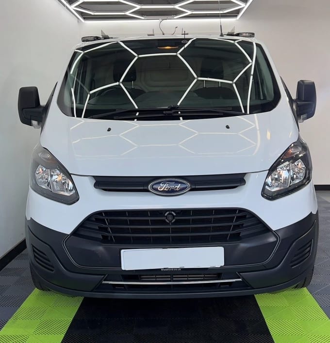 2025 Ford Transit Custom