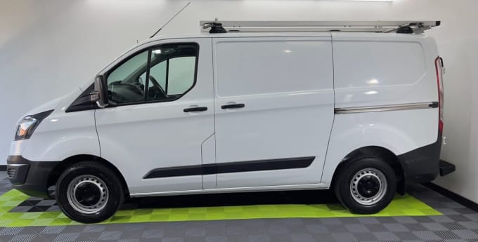 2025 Ford Transit Custom