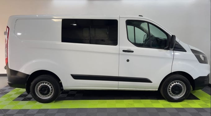 2025 Ford Transit Custom