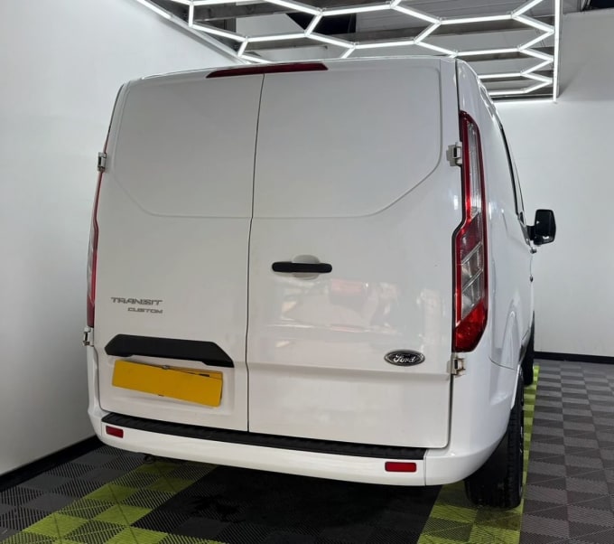 2025 Ford Transit Custom