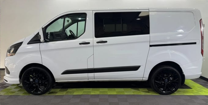 2025 Ford Transit Custom