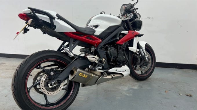 2024 Triumph Street Triple