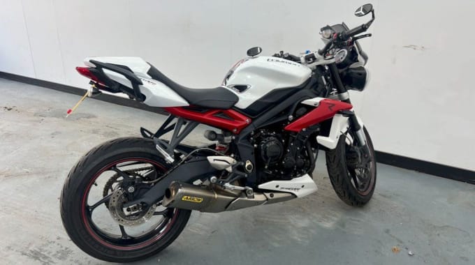 2024 Triumph Street Triple