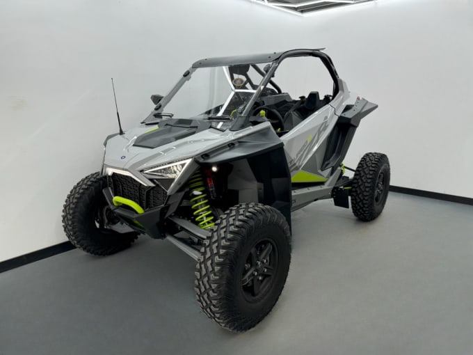 2024 Polaris Rzr