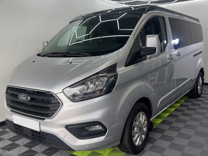 2024 Ford Transit Custom