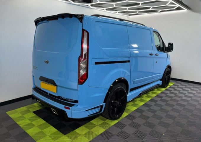 2025 Ford Transit Custom