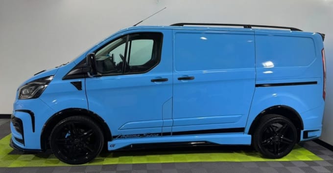 2025 Ford Transit Custom