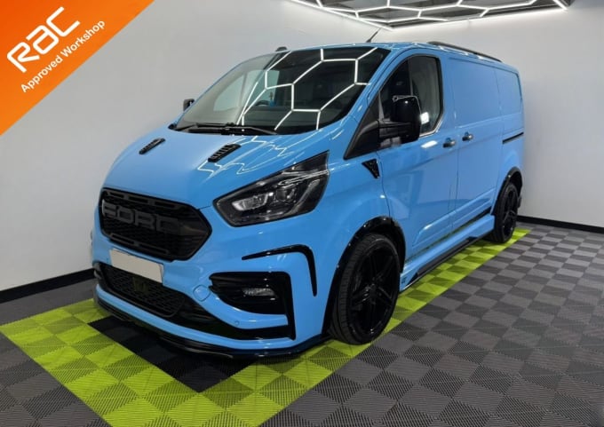 2025 Ford Transit Custom