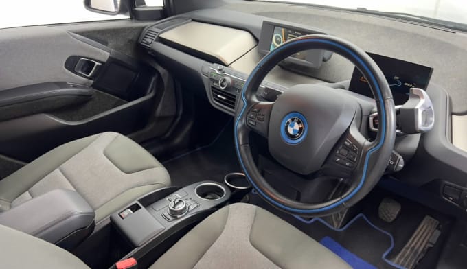 2025 BMW I3