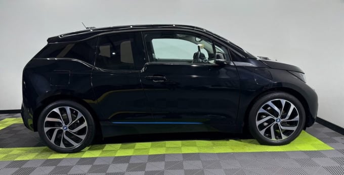 2025 BMW I3