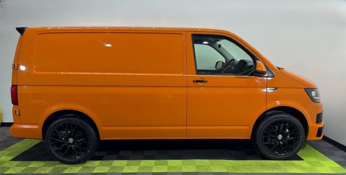 2025 Volkswagen Transporter