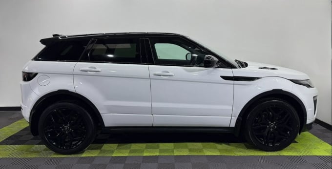 2025 Land Rover Range Rover Evoque