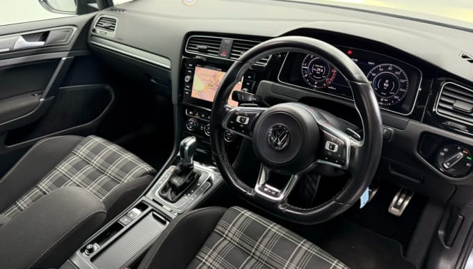 2025 Volkswagen Golf