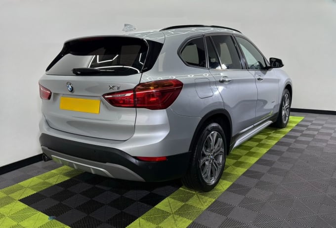 2025 BMW X1