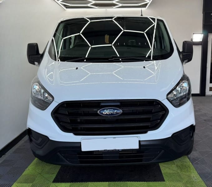 2025 Ford Transit Custom