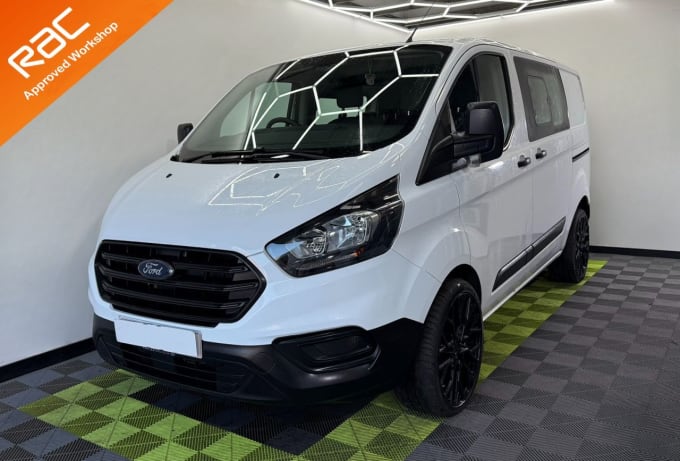 2025 Ford Transit Custom