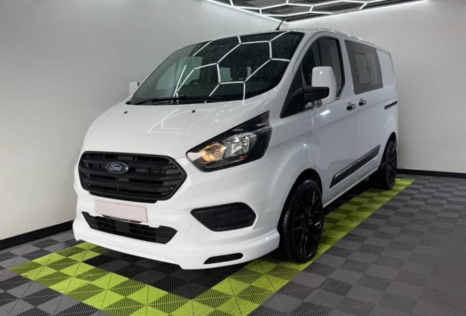 2025 Ford Transit Custom
