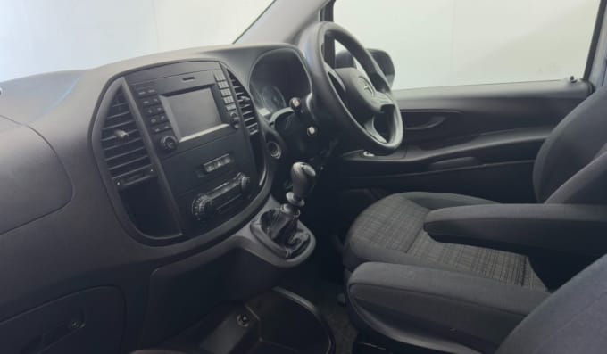 2025 Mercedes-benz Vito