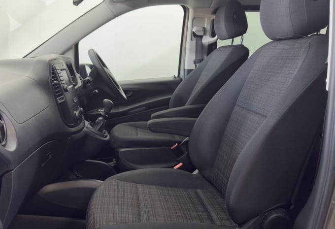 2025 Mercedes-benz Vito