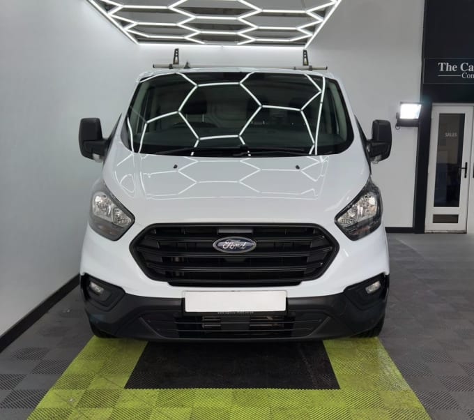 2025 Ford Transit Custom