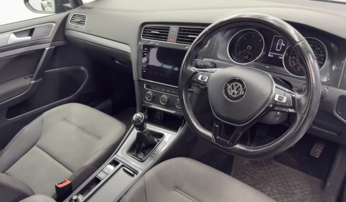 2025 Volkswagen Golf