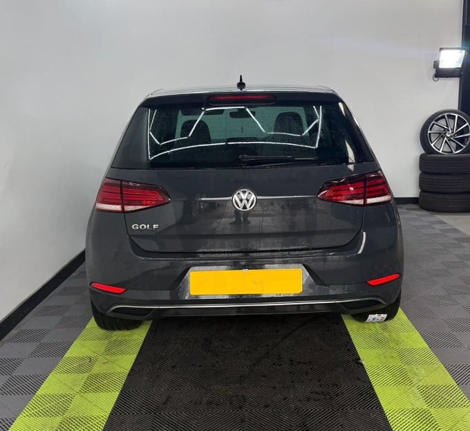 2025 Volkswagen Golf