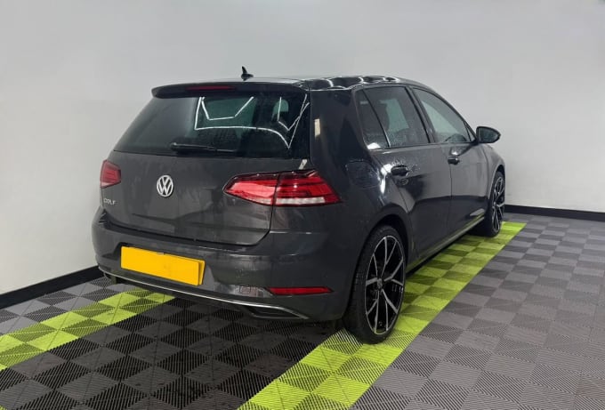 2025 Volkswagen Golf