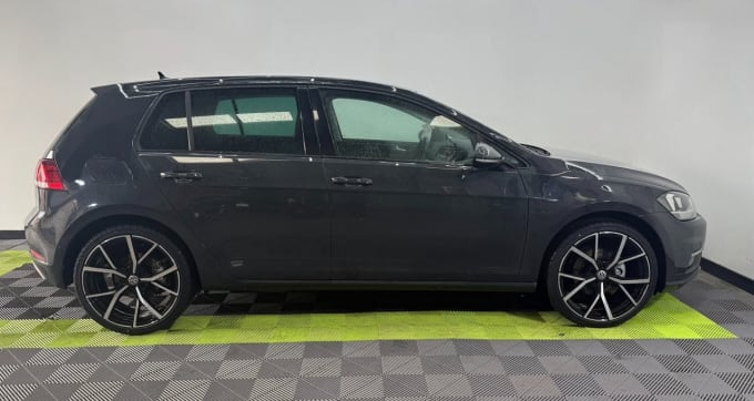 2025 Volkswagen Golf