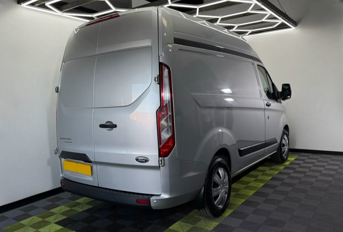 2025 Ford Transit Custom