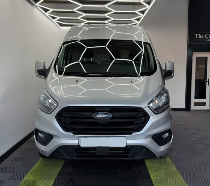 2025 Ford Transit Custom