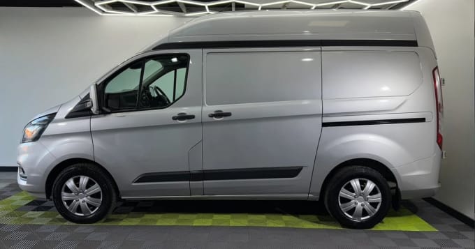 2025 Ford Transit Custom