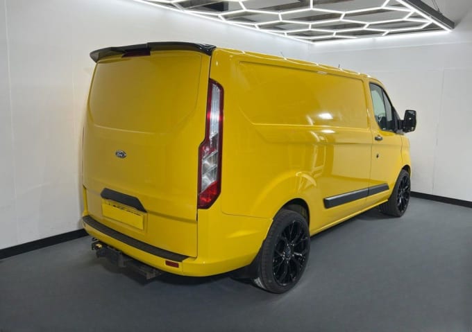 2025 Ford Transit Custom