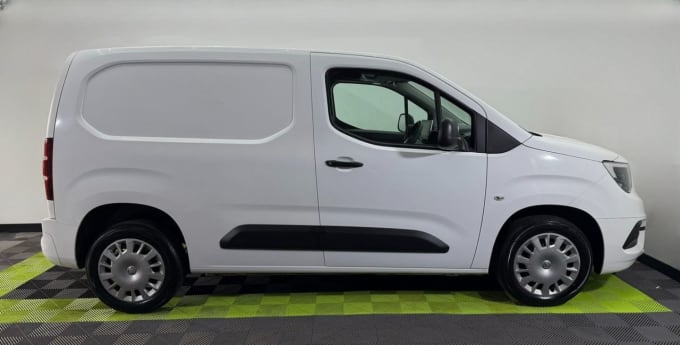 2025 Vauxhall Combo