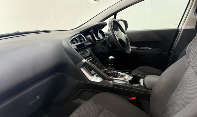 2013 Peugeot 3008