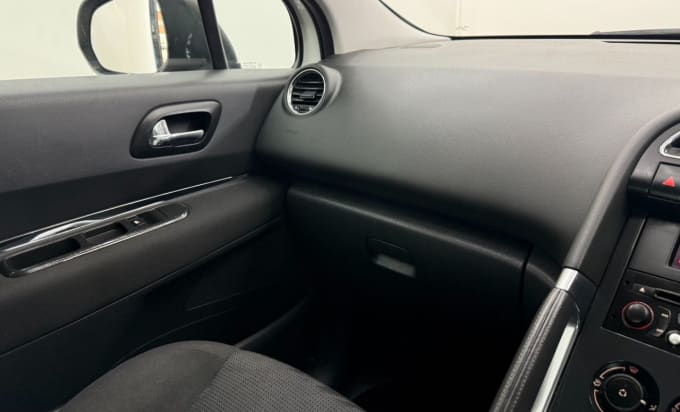 2013 Peugeot 3008